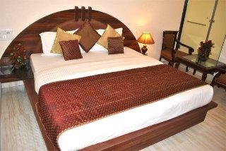 The Prime Balaji Deluxe At Railway Station - Free Airport Pickup Hotel
