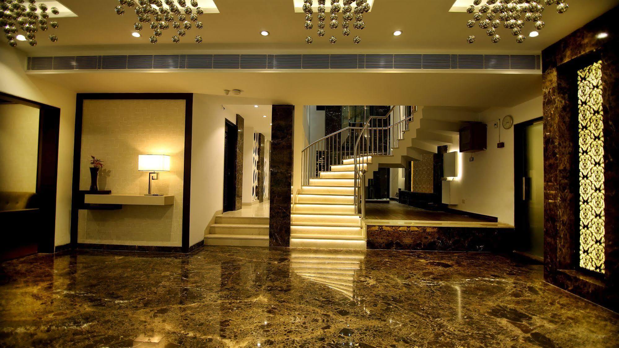 The Prime Balaji Deluxe At Railway Station - Free Airport Pickup Hotel New Delhi